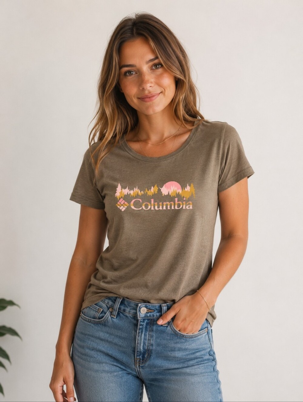 Columbia Khaki Green Short Sleeved Tee T-shirt, Medium